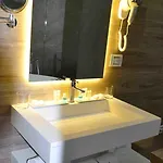 Ginevra 4*