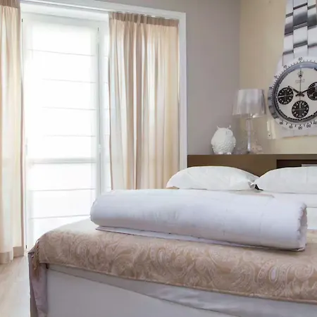 住宿加早餐酒店 吉内瓦客房酒店 4*