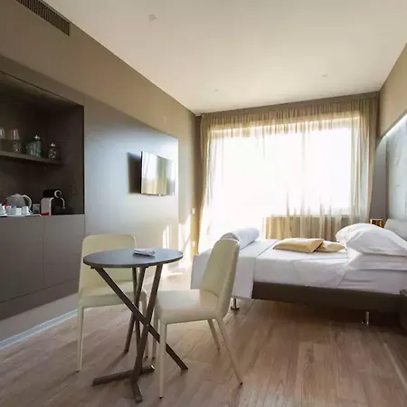 吉内瓦客房酒店